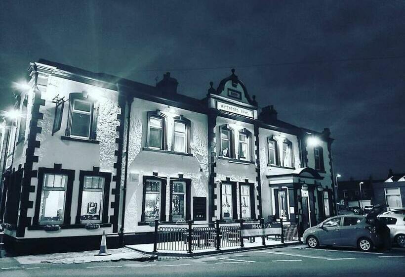 Общежитие The Waterford Arms