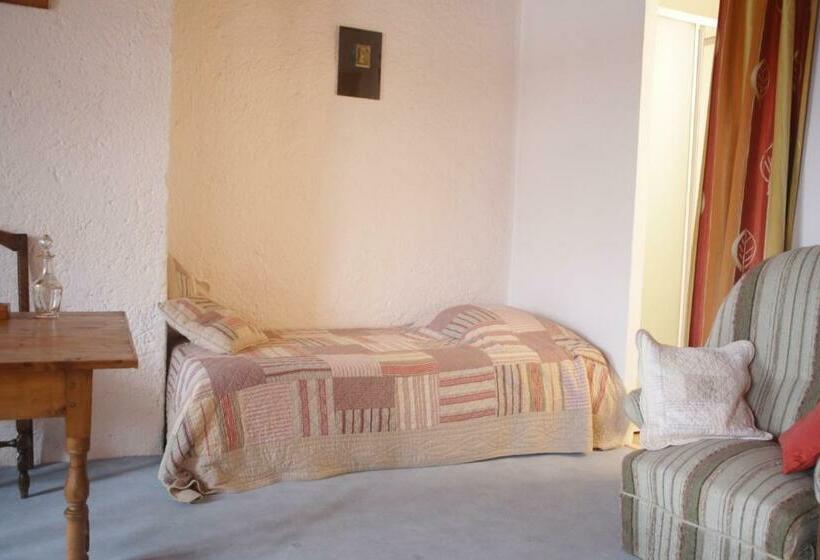 مبيت وإفطار Chez Caroline Chambres D Hôtes