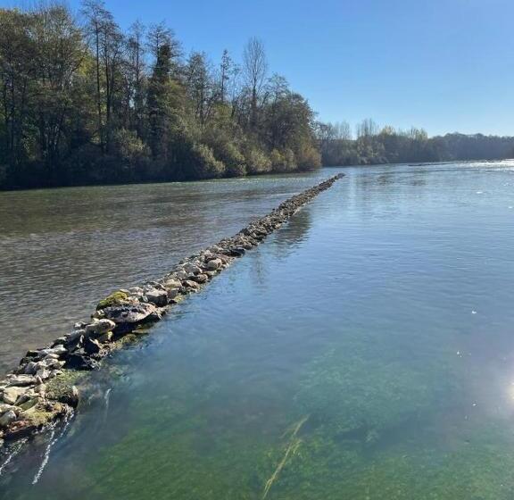 مبيت وإفطار Domaine De Belisle