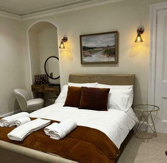 Bed and Breakfast St Duthus Villa Guesthouse