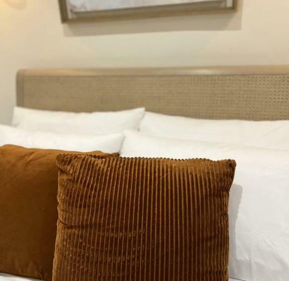 Bed and Breakfast St Duthus Villa Guesthouse