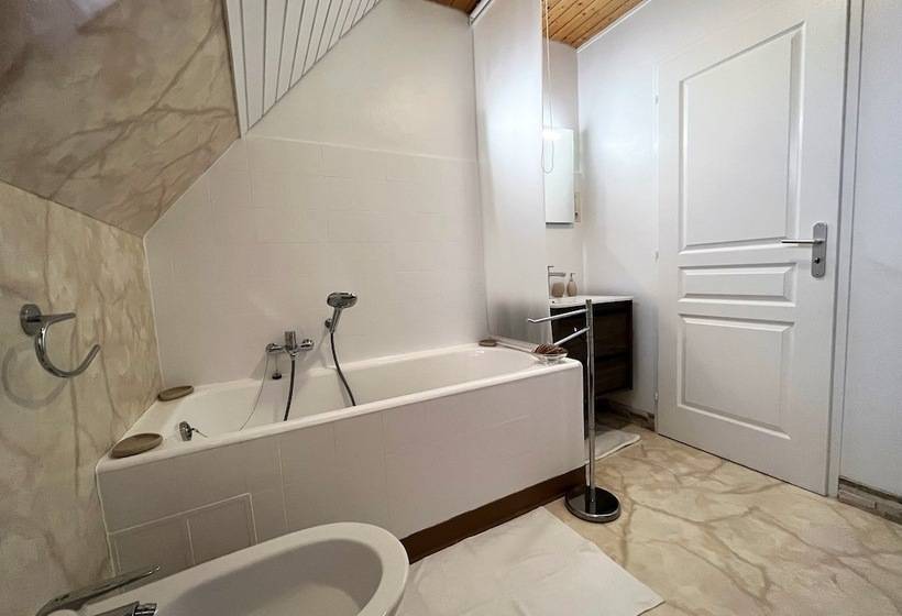 住宿加早餐  Villa Mai