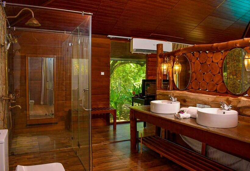 리조트 Bellevue Beach Nilaveli