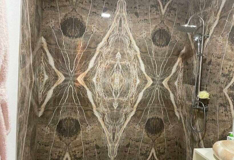 Отель Agropensiunea Floare De Tei