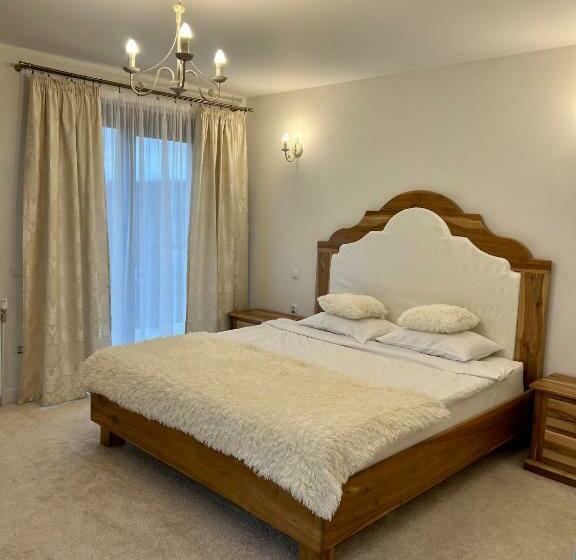 Отель Agropensiunea Floare De Tei