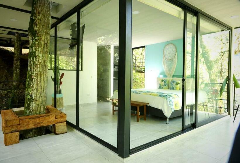 Shambhala Ecohotel Boutique La Vega