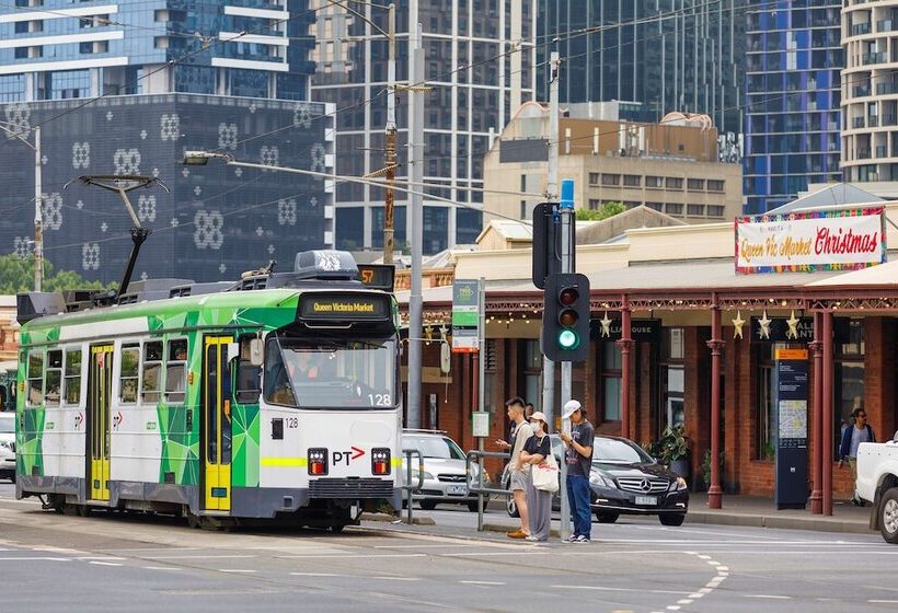 בית מלון כפרי Best Western Queen Victoria Market