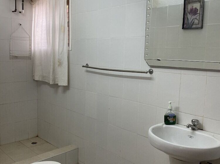 هتل Casablanca Guest Inn