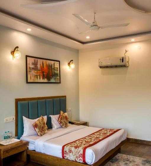 ホテル Dee Fellows Riverside Resort