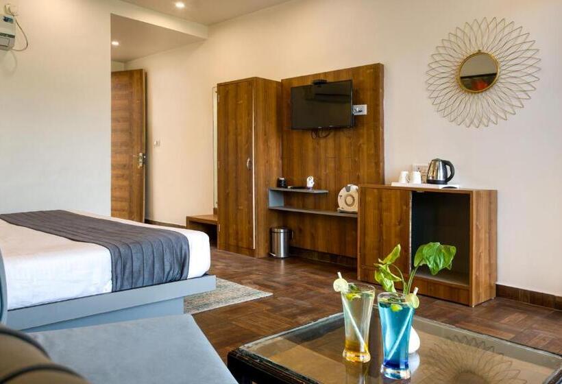 בית מלון כפרי Dee Fellows Riverside Resort