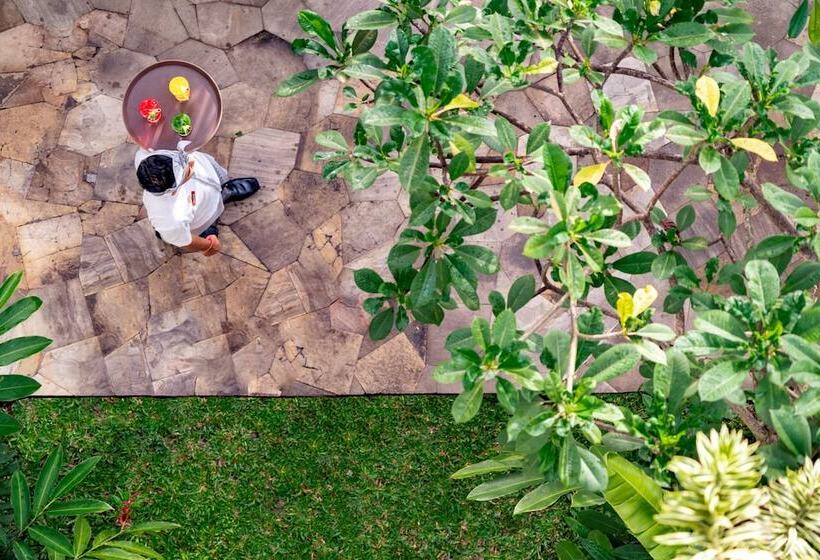 Отель Duaraloka Sanur