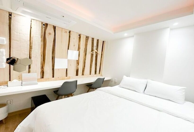 فندق Sokcho Gallery In Stay