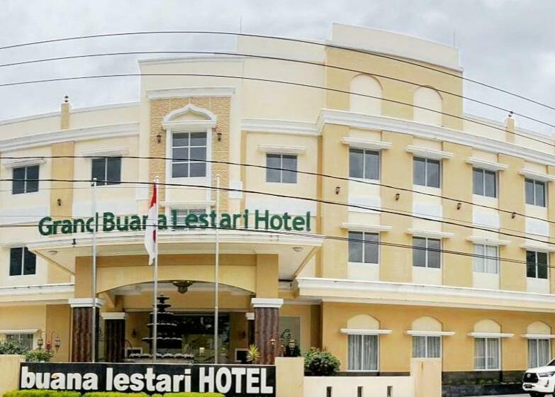 ホテル Grand Buana Lestari