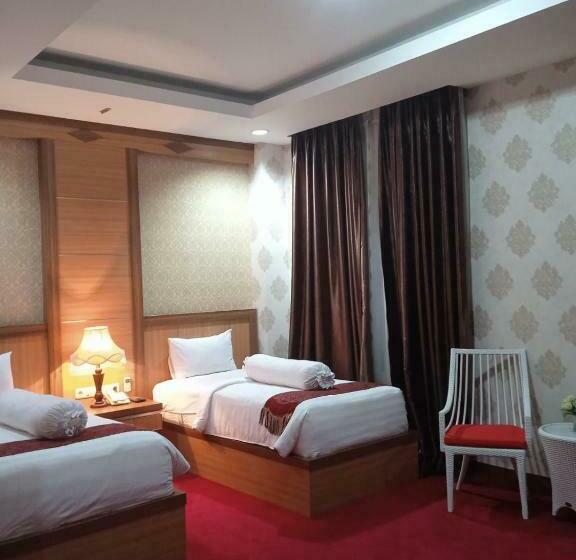 ホテル Grand Buana Lestari