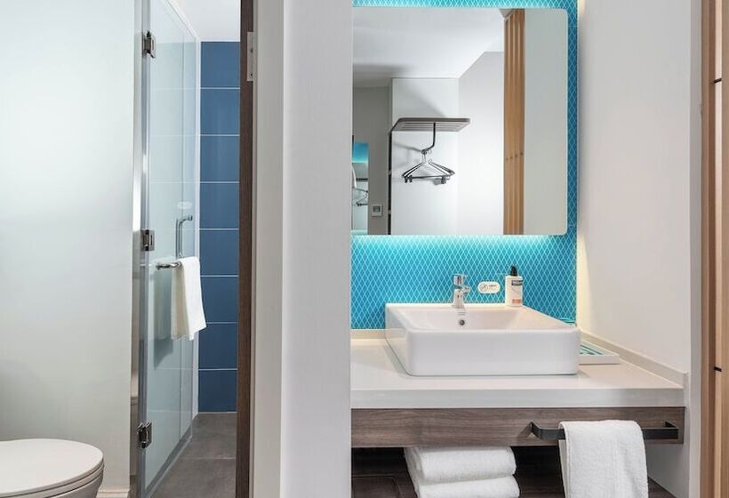 Отель Holiday Inn Express Kunming Panlong, An Ihg