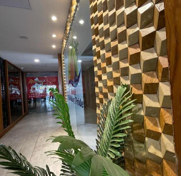 فندق Holiday Pride