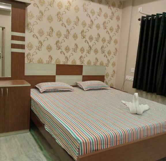 Отель Marine Blue !! Near Sea Beach