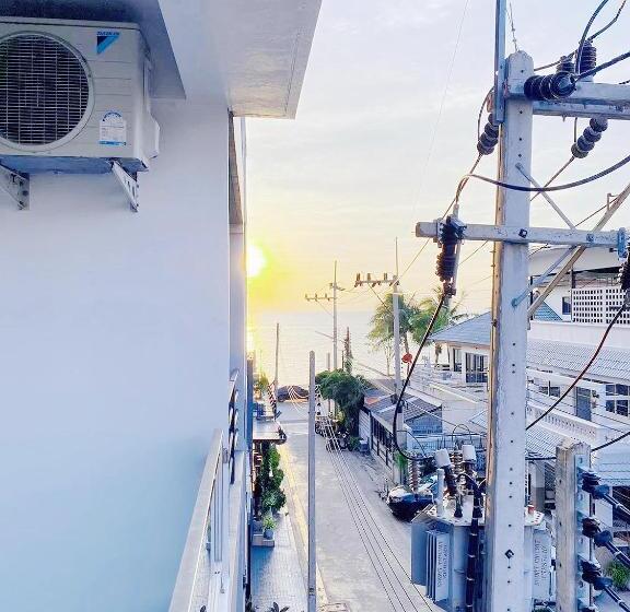 בית מלון כפרי The Sunset Bangsaen