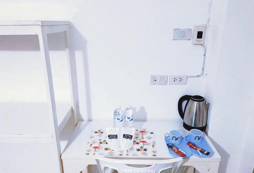 בית מלון כפרי The Sunset Bangsaen