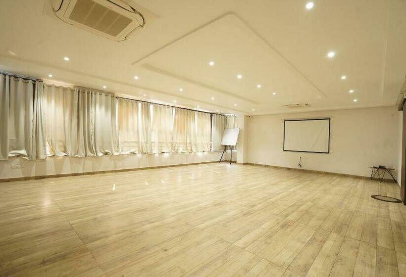 Отель Trp Bliss