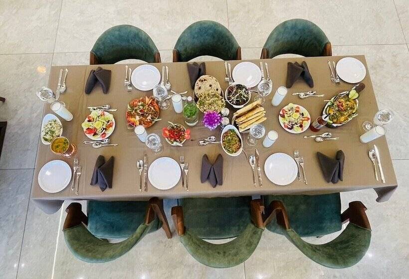 ホテル Vits Jamnagar