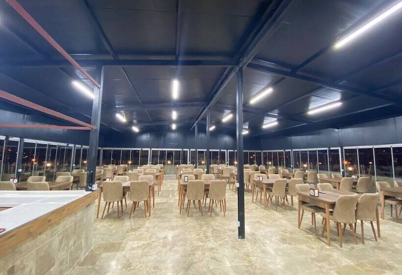 בית מלון כפרי Whitestone