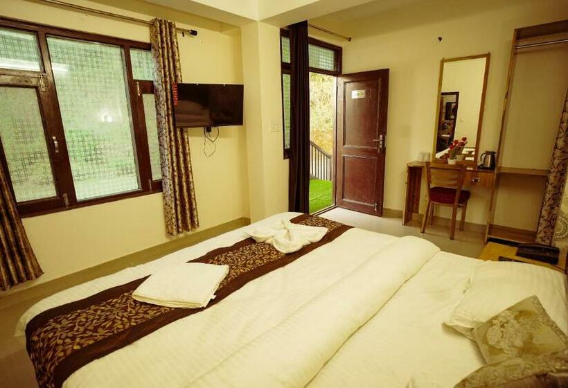 酒店 Zoey Green Resort