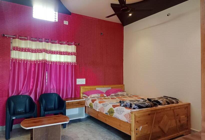 پانسیون B G Royal Heritage