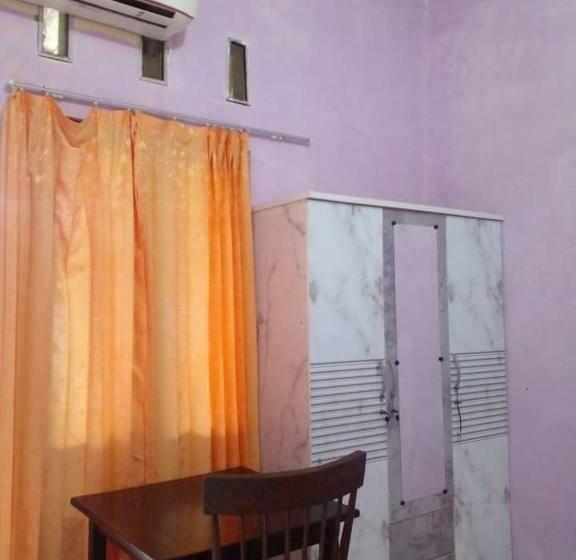 פנסיון Bravilia Guest House