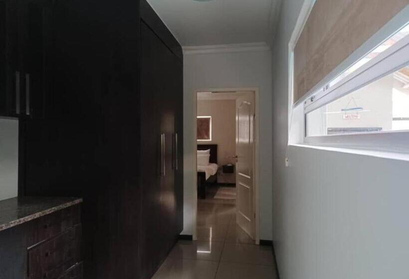 Pensiune Carlo S Boutique Guesthouse