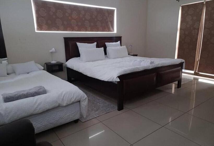 Pensiune Carlo S Boutique Guesthouse