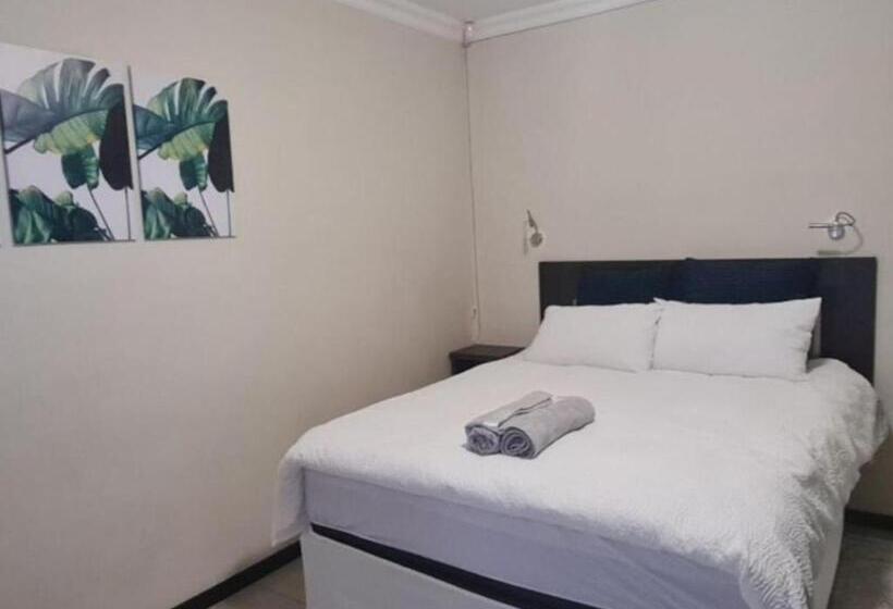 Pensiune Carlo S Boutique Guesthouse