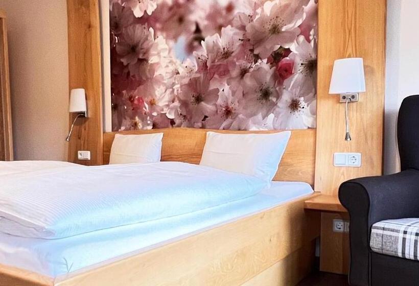 ペンション Fewo Zimmer Auszeit