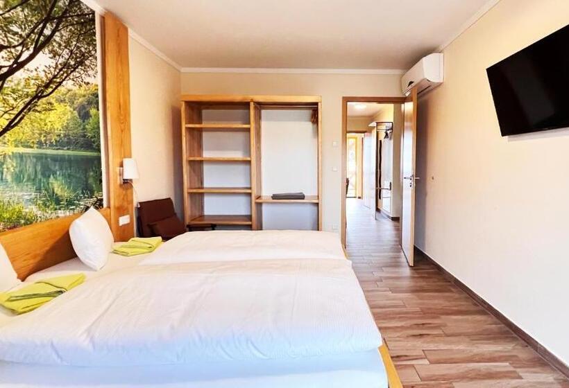 ペンション Fewo Zimmer Auszeit