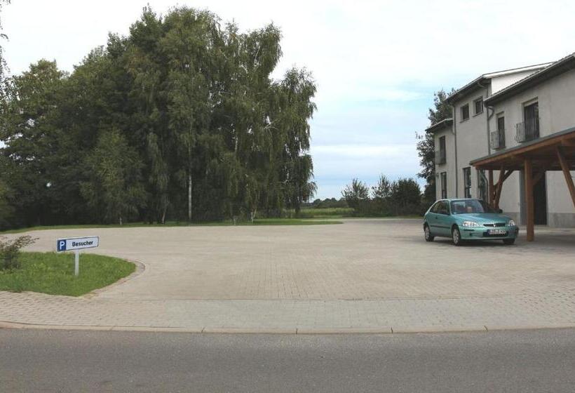 ペンション Fewo Zimmer Auszeit