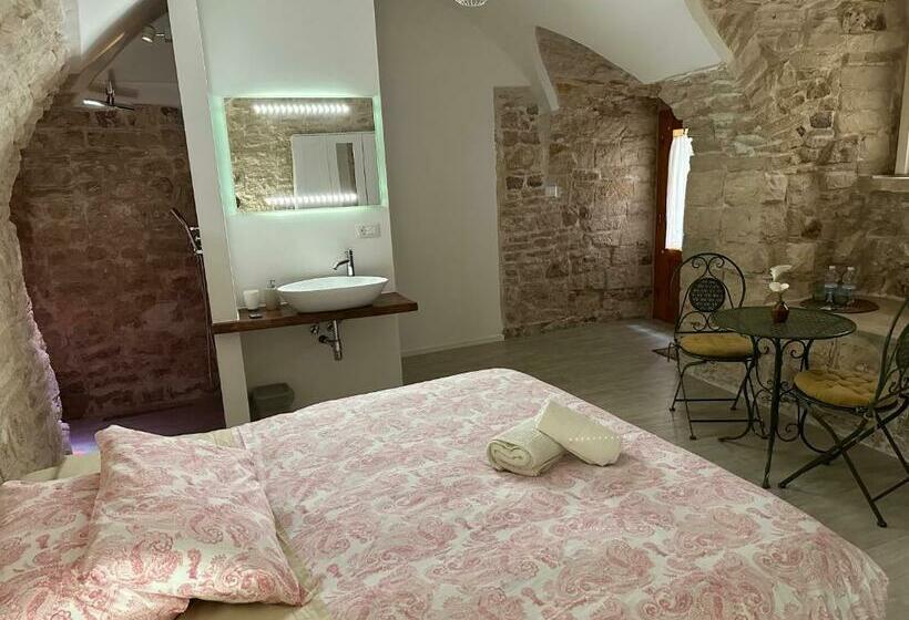 Пансион Giovinazzo Suite Pavone Griffi
