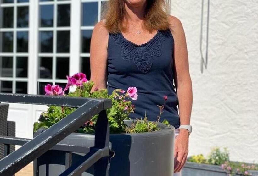 ペンション Guestroom Saint Michel Chef Chef, 1 Pièce, 2 Personnes   Fr 1 306 1232