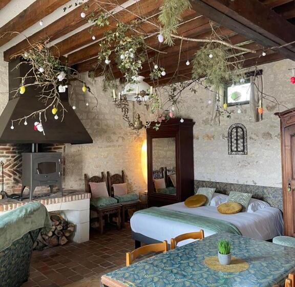 بنسيون Le Relais, La Dormance, Le Bois Dormant