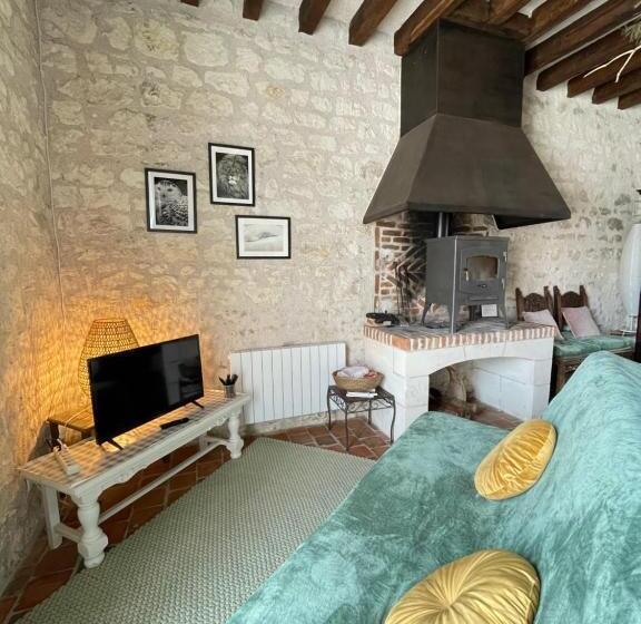 פנסיון Le Relais, La Dormance, Le Bois Dormant