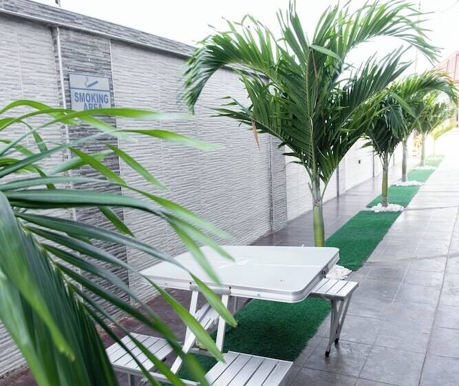 پانسیون Richjoy Lodge