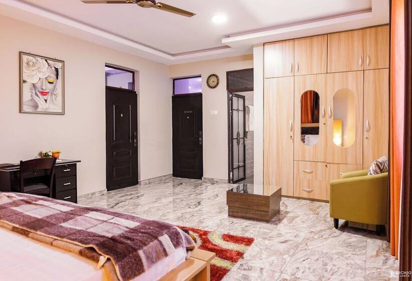 پانسیون Richjoy Lodge