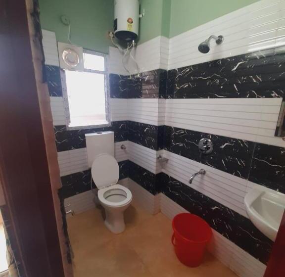 پانسیون Sandstone International