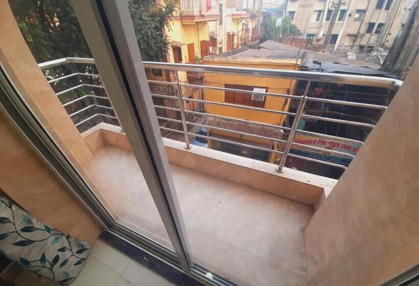 پانسیون Sandstone International