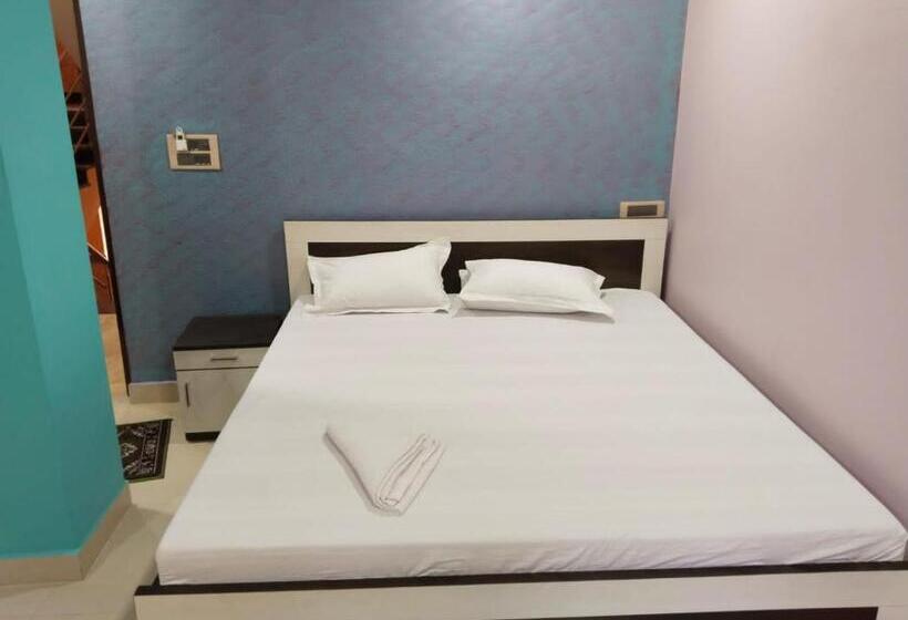 پانسیون Sandstone International