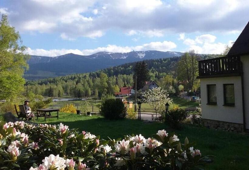 פנסיון Villa Mariano