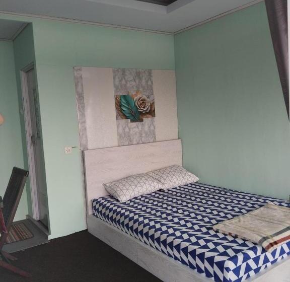 פנסיון Villa Paiton Bromo