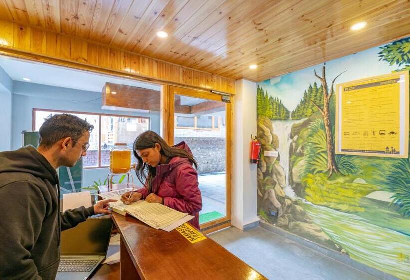 The Hosteller Kasol, Parvati Valley