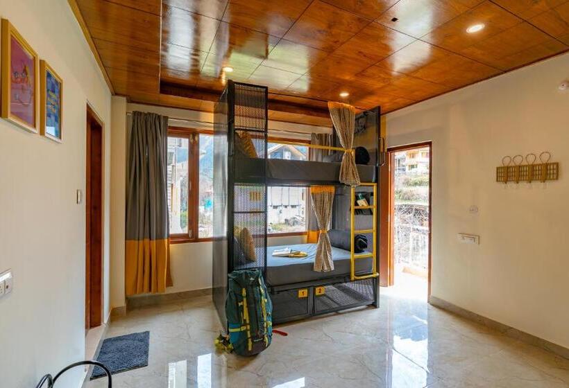 The Hosteller Kasol, Parvati Valley