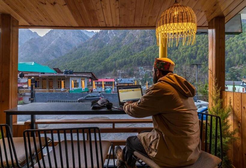 The Hosteller Kasol, Parvati Valley