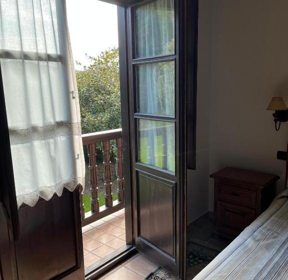 هاستل Posada San Tirso